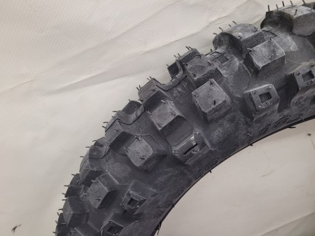 Покрышка 18 120/100-18 Р2002 бескамерная Мотоцикл Кросс Wanda