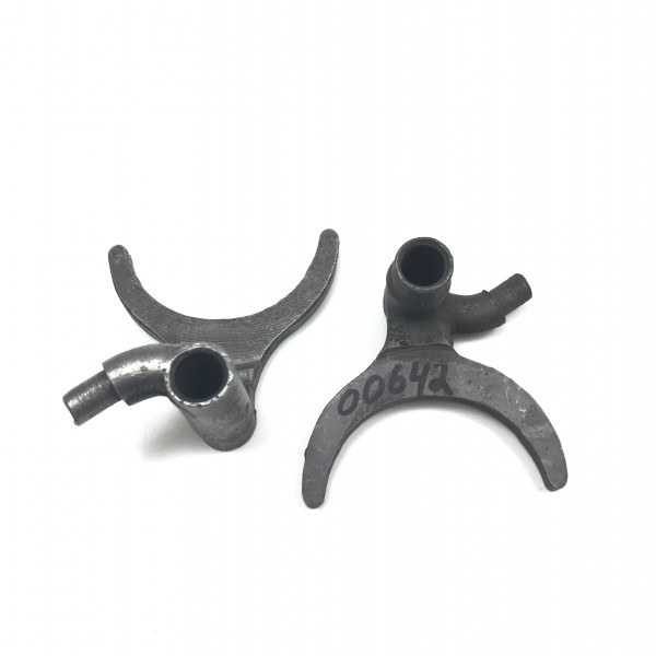 Вилка Урал переключения передач пара