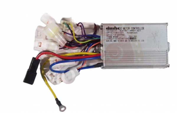 Контроллер эл.квадроцикла №3А 36V 20А 500W С РЕВЕРСОМ 15 защитных колпачков