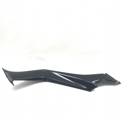 Облицовка боковая средняя правая Quantum 020