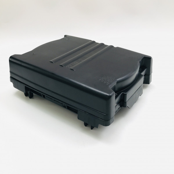 Корпус воздушного фильтра 2V77F верхняя часть в сборе